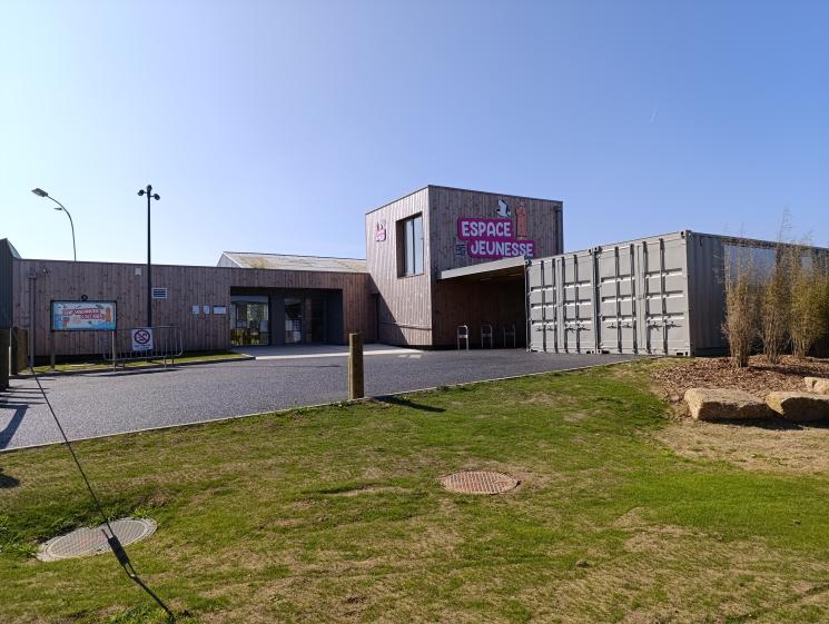 Construction d'un espace jeunesse