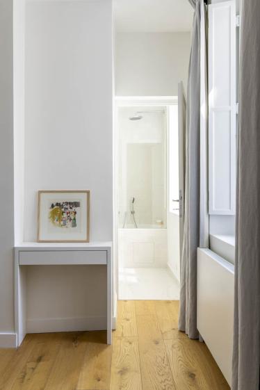 Chambre parentale avec salle de bain
