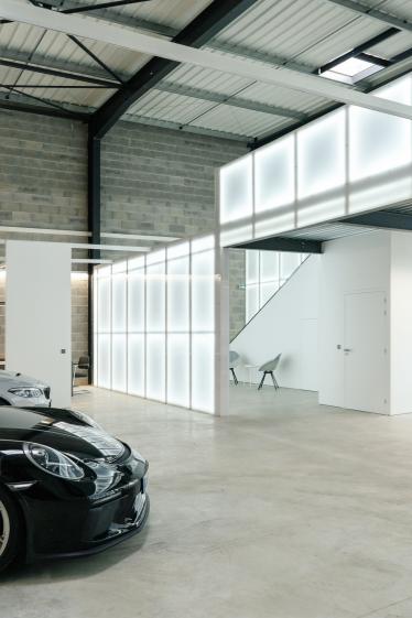Espace central offrant une vue d’ensemble sur le projet.