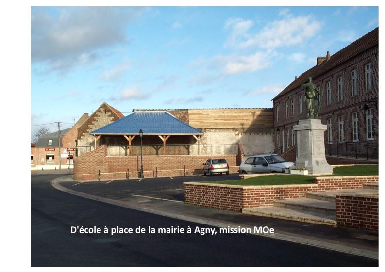 Place de la mairie à Agny