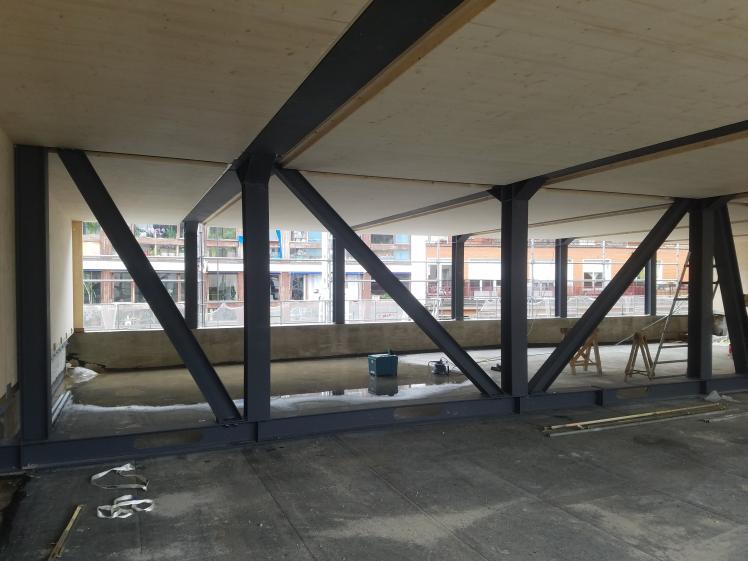 Structure