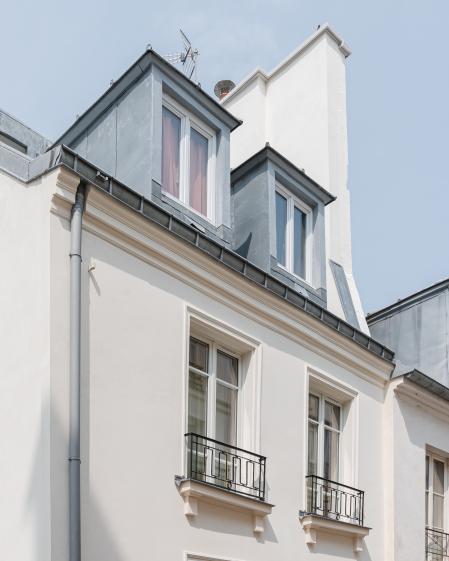 Façade avec toiture