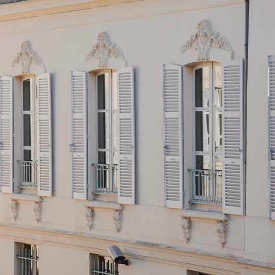 Façade hôtel particulier à Versailles