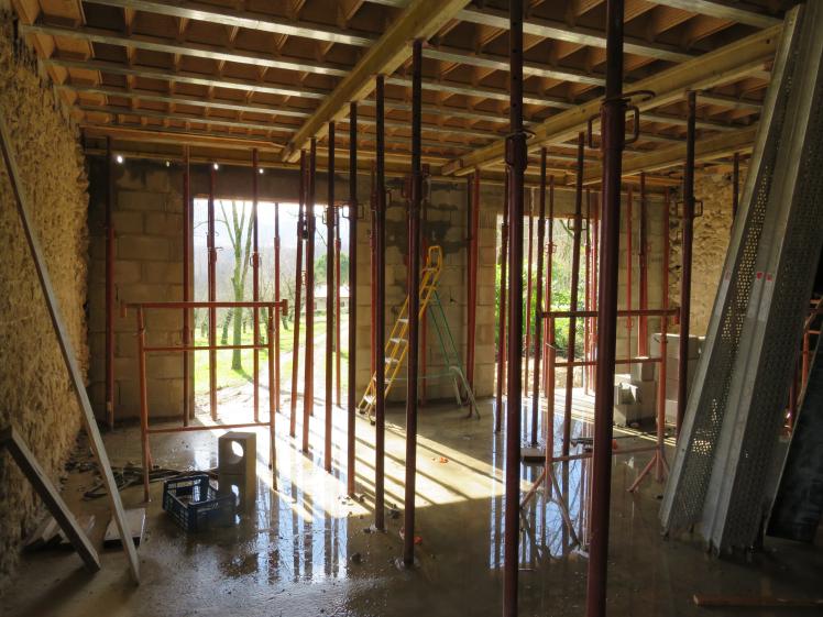 travaux de reconstruction des planchers intermédiaires