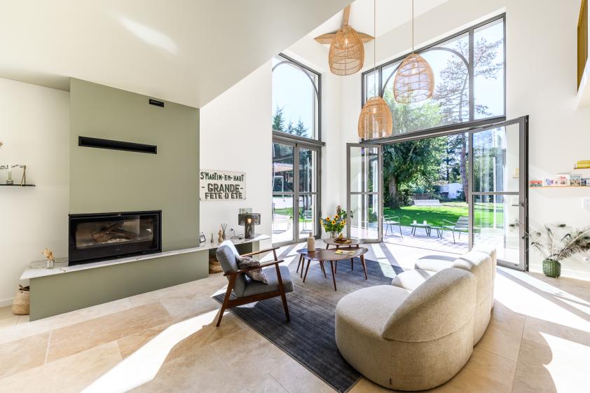 Séjour avec cheminée