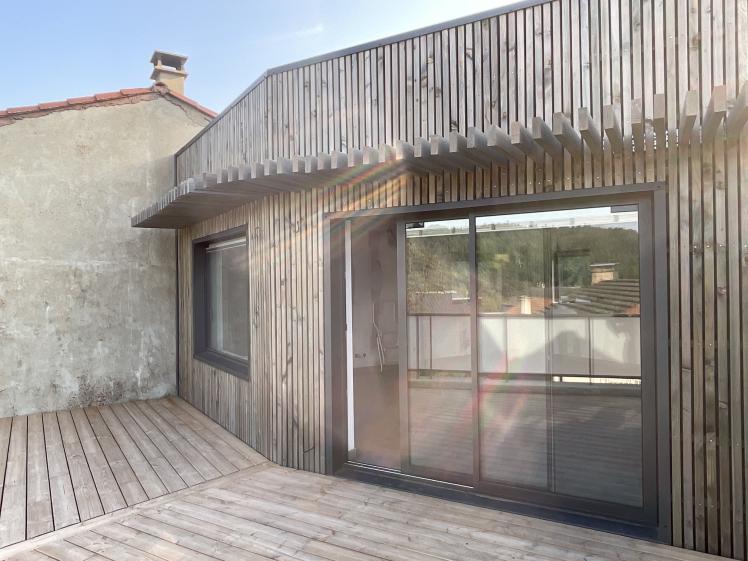 Terrasse et bardage à claire-voie