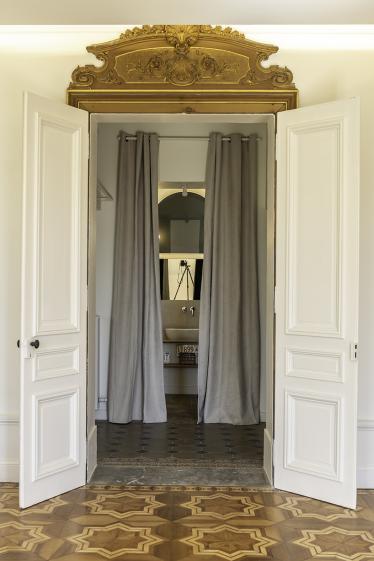 Encadrement ancien Encadrement ancien, dorure restaurée.