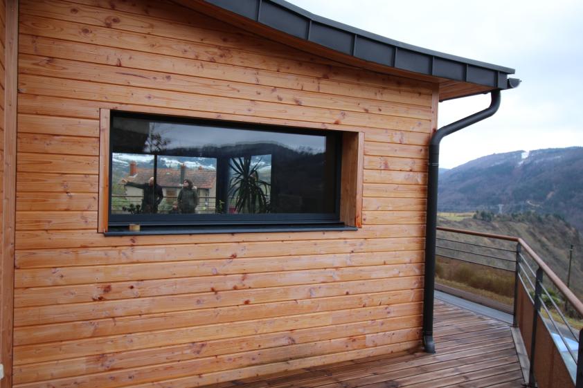 Fenêtres et bardage bois 