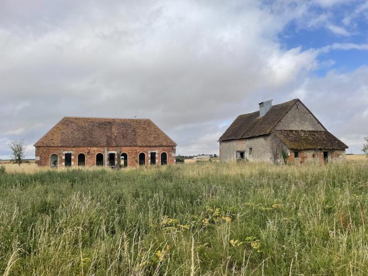 grange en briques transformée en maison d'habitation