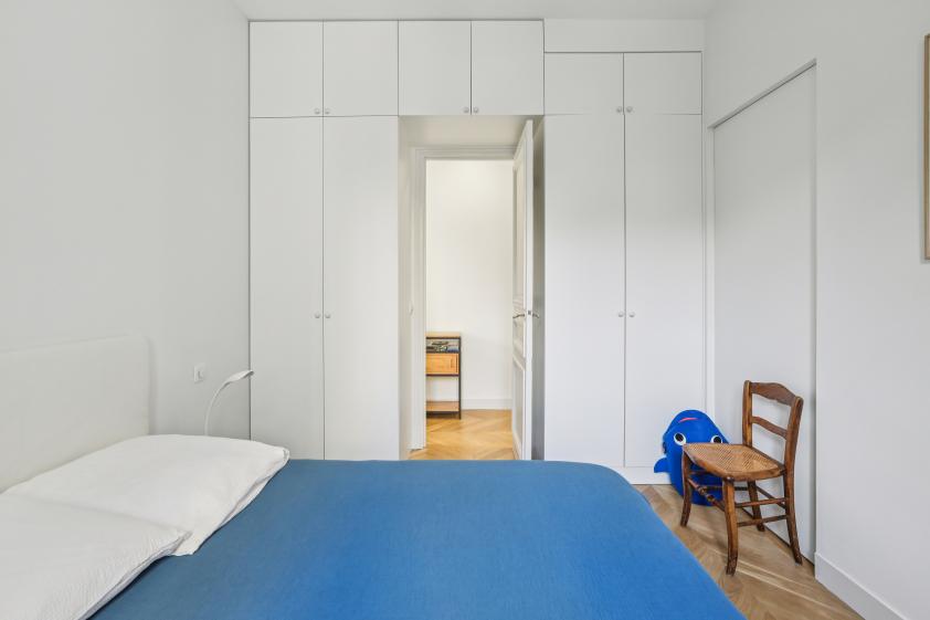 chambre avec placard intégré