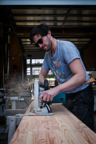 Découpe de la charpente bois