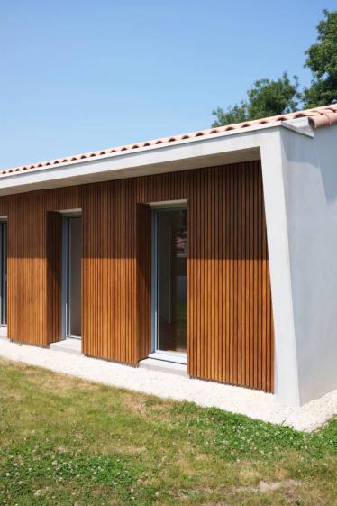 Façade bardée de bois