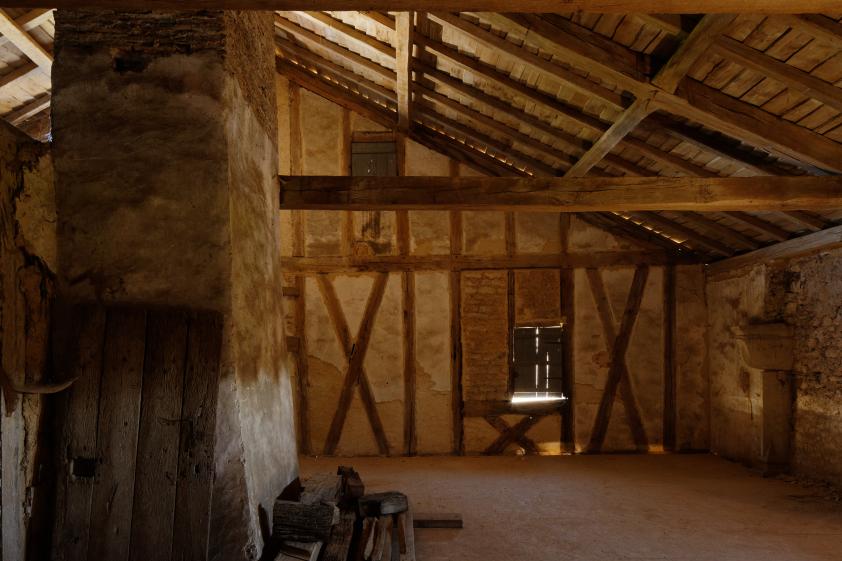 Restauration de la maison à pan de bois du XVe s.