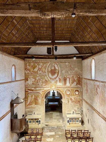 Restauration de l'église de Vic et création d'un espace d'interprétation des fresques romanes.