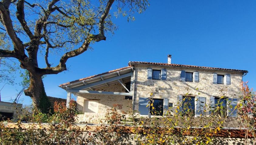 Façade grande gîte