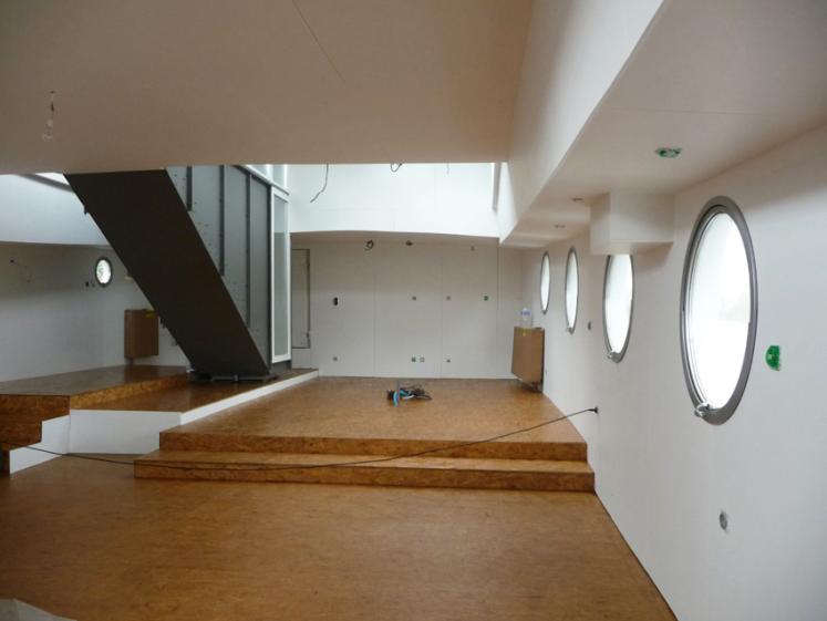 Transformation d'une péniche en logement