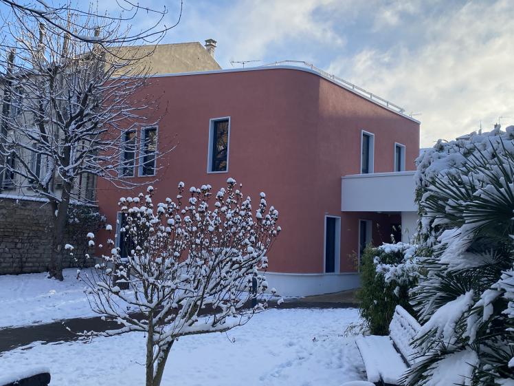 entrée de la crèche