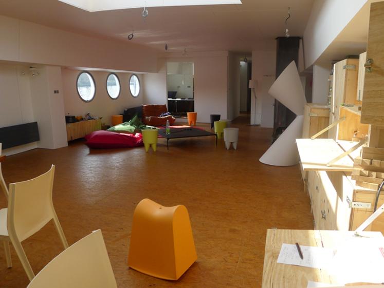 Transformation d'une péniche en logement