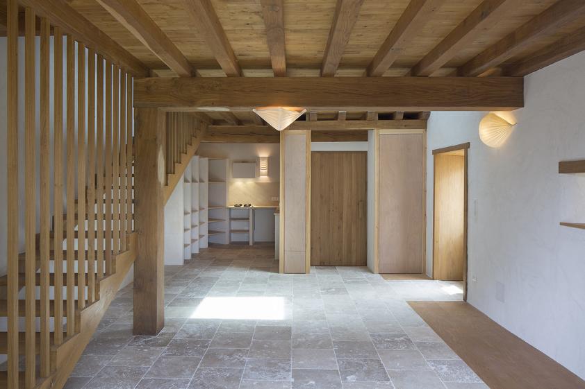 Vue intérieure du logement du gardien.