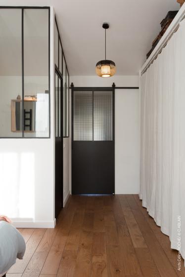 Accoudé au bastingage