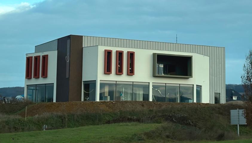 Commerce et Hall de stockage à WASSELONNE