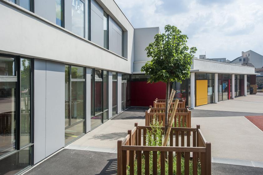 le centre de loisirs et la restauration