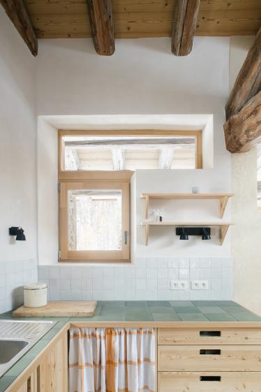 Anciennes ouvertures de grange récupérées