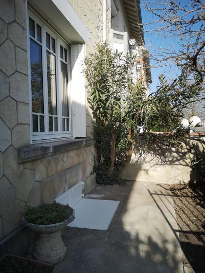 Vue générale de la façade restaurée