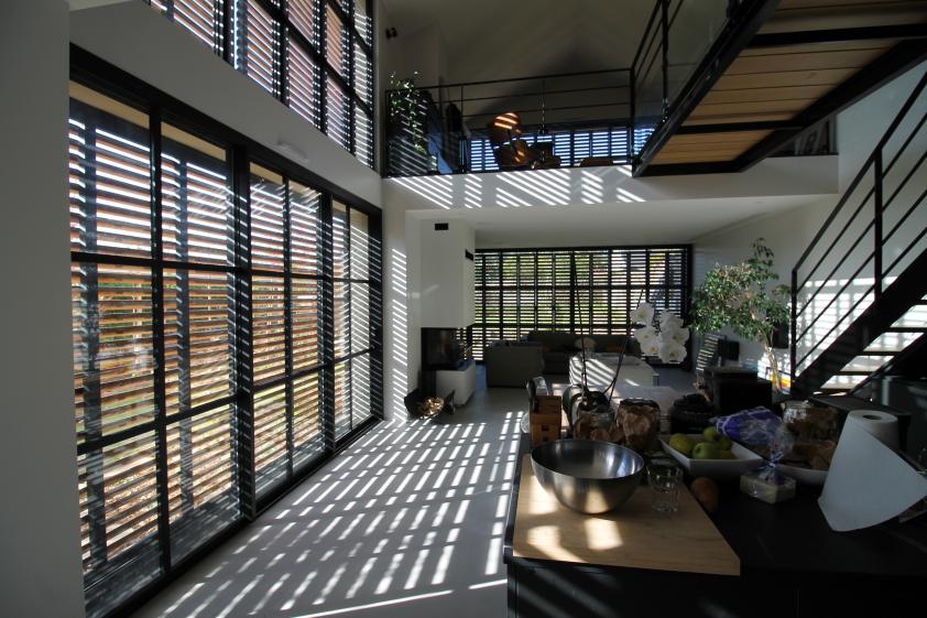 grandes baies vitrées et vue jardin continues