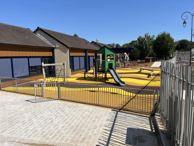 Aire de jeux école maternelle