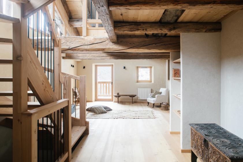 Etage pièce à vivre avec coin salon à l'Ouest