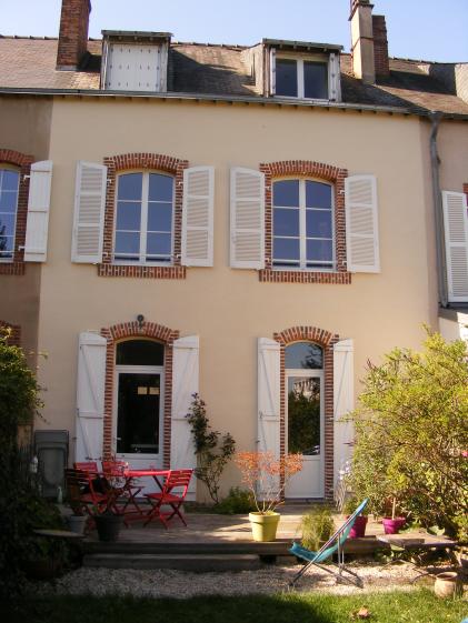 Vue depuis le jardin après rénovation