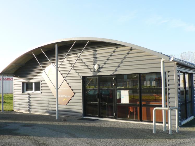 (2003) ATELIER D’ÉBÉNISTERIE « NATIONAL AGENCEMENT »- PLÉRIN SUR MER ( CÔTES D’ ARMOR )