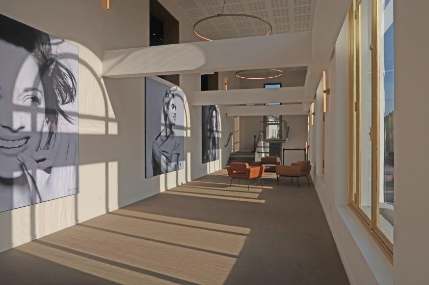 La salle des pas perdus est réhabilitée et retrouve sa fonction originelle