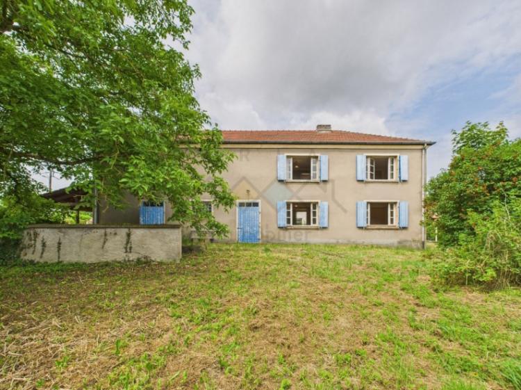 Existant - Façade arrière Façade arrière existante d’une fermette lorraine avant projet de rénovation à Cheminot en Moselle