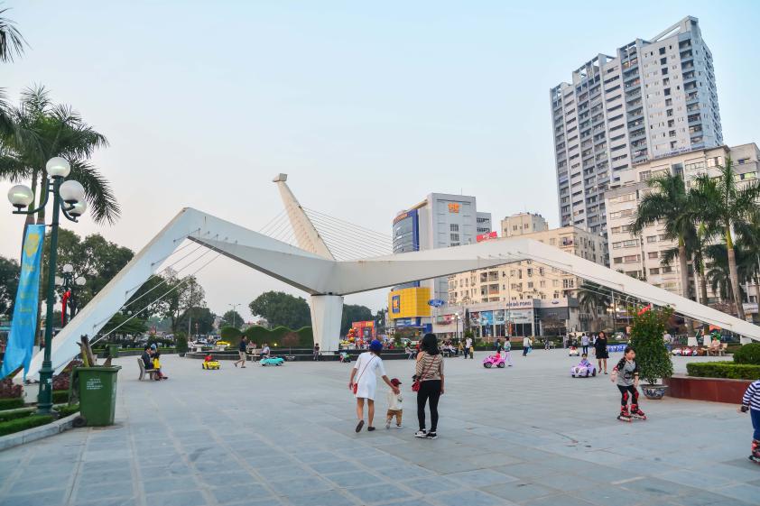 Chim Lac Viet, Cong Vien Hoa Binh, Ha Noi, millénaire Hanoi, Vietnam, Jardin Planétaire, espaces publics, espaces verts, biodiversité, écosystème, transition écologique