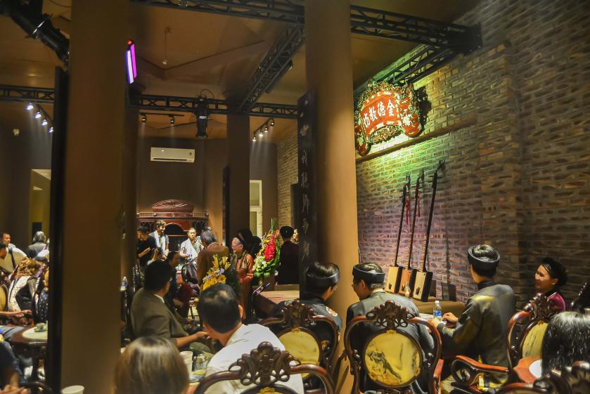 Phu Sa Lab Hanoi, Théâtre Ca Trù, Hanoi, Vietnam, Rénovation, transformation, brique rouge Hanoi, matériaux locaux, bas-carbone, low-tech, low-cost, matériaux vernaculaires, lieu culturel, touristique, patrimoine vietnamien