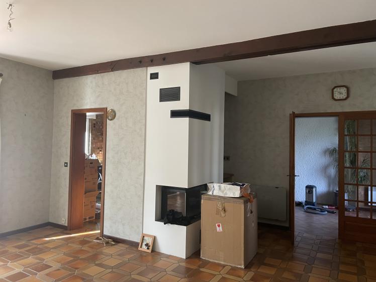 Séjour de la maison existante avant travaux Séjour de la maison existante à Scy-Chazelles avant travaux