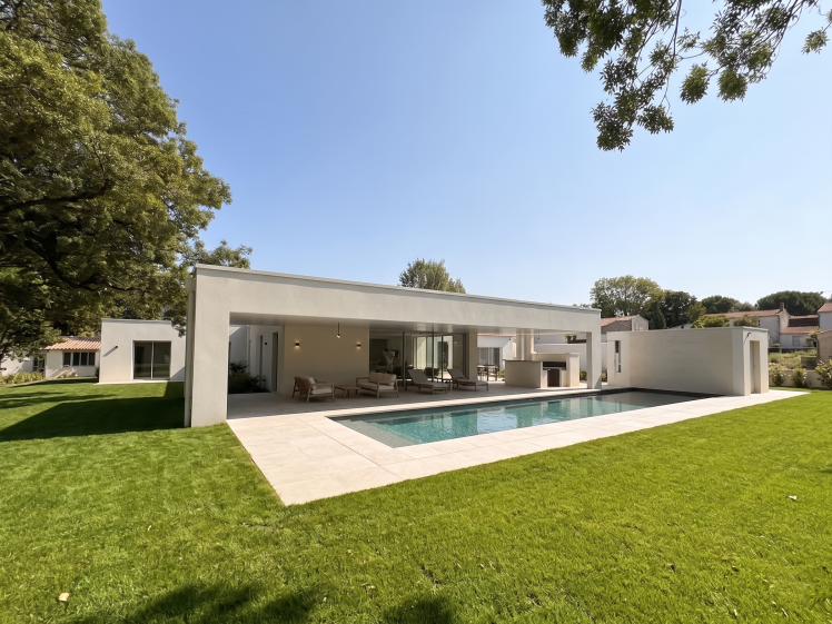 Extension - façade Ouest - piscine, préau, local piscine