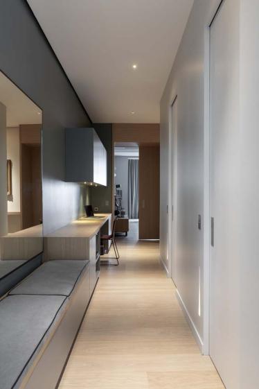 https://www.architectes.org/sites/cnoa/files/2026-04/couloir_banquette_miroir_bureau_parquet.jpg