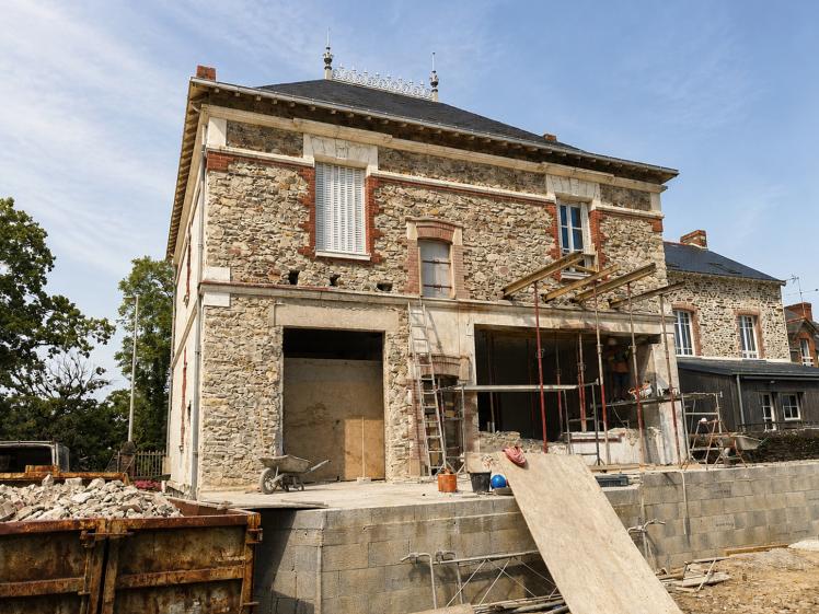 Chantier - percement de la façade