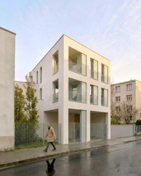 Petit immeuble de logements collectifs en île de France