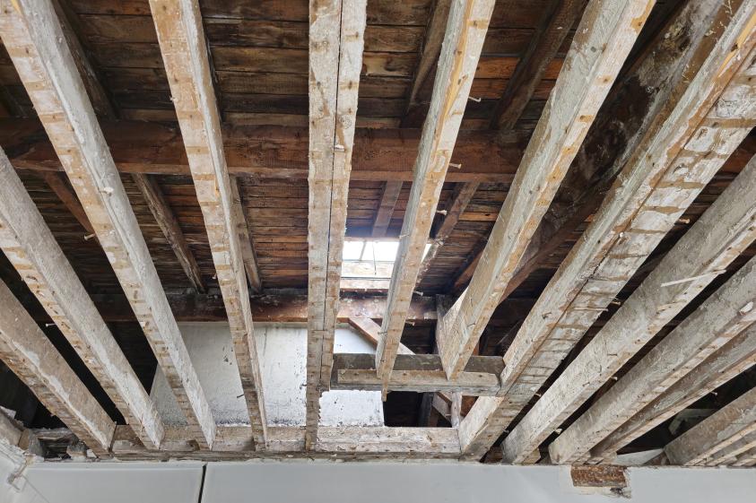 https://www.galisulukjian.com/amenagement-combles-rue-sampaix