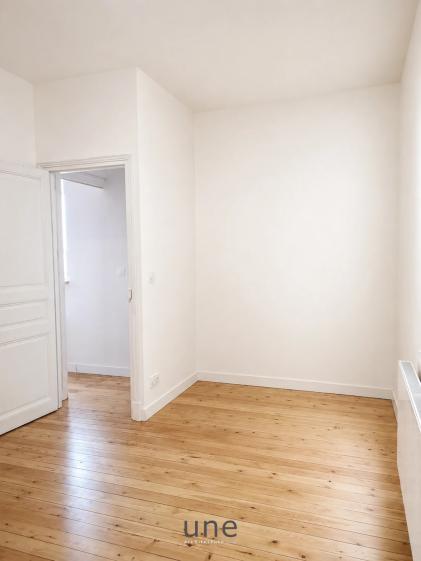 Vue intérieure - chambre rénovée Chambre rénovée