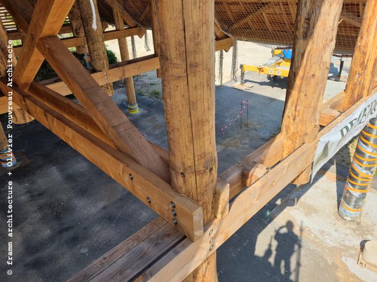 Structure