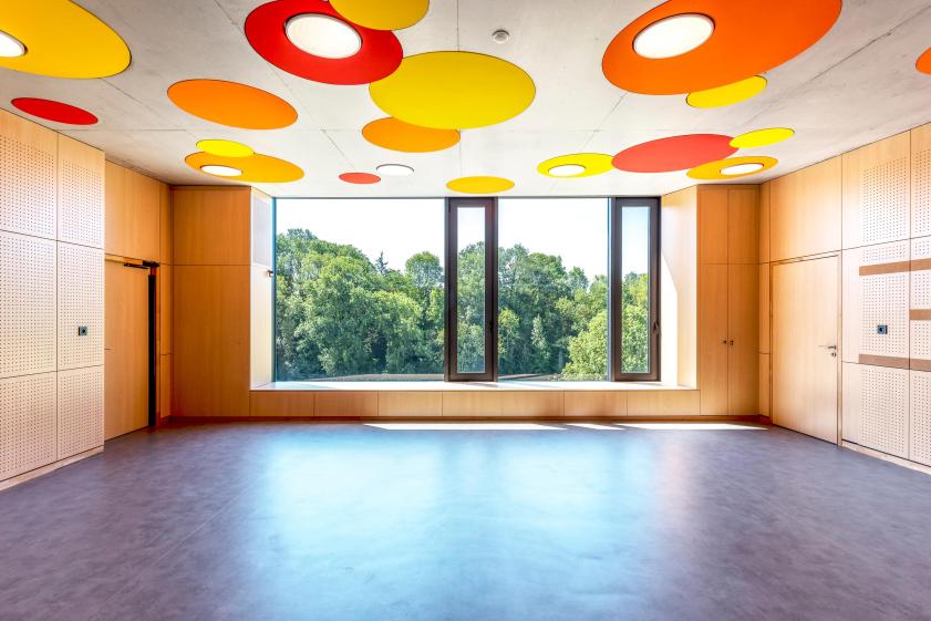 BON - vue interieur d'une salle de périscolaire 