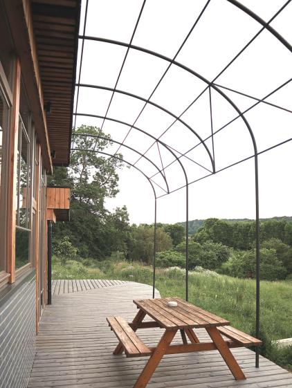 Terrasse et sa pergola en métal sur mesure
