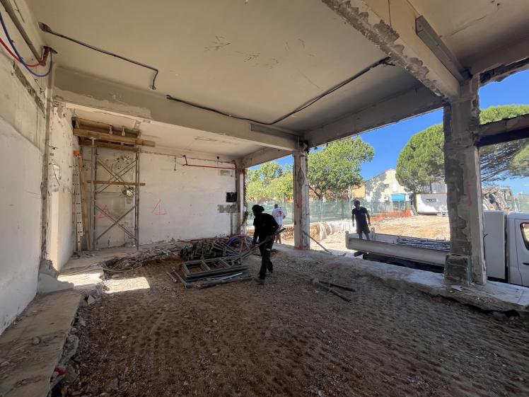 Dépose de l'ancien dallage intérieur