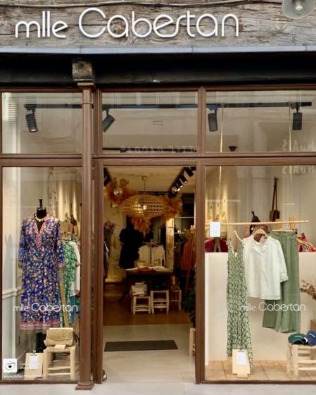 Boutique à la Rochelle Aménagement de boutiques de prêt à porter