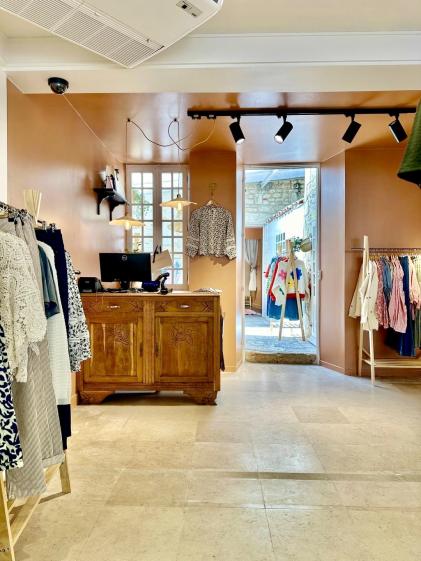 Boutique à Saint-Pierre-d'Oléron Aménagement de boutiques de prêt à porter